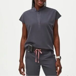 FIGS LP High waisted Zamora Joggers & XL Caterina Scrubs Charcoal